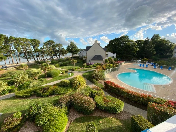 Salon lumineux de l'appartement Avel Heol