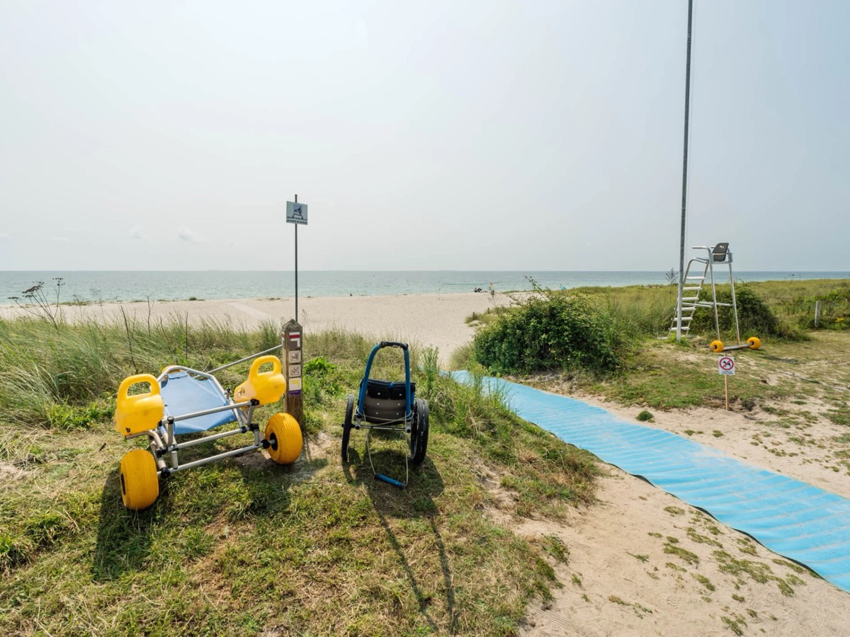 Plage de Kermyl Fouesnant - sable blanc et crique tranquille