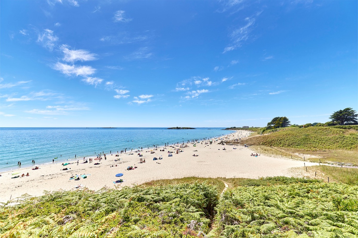 Plage Tahiti Névez, sable blanc et dunes entre Concarneau et Pont-Aven