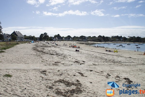 Plage de la Belle Étoile Concarneau, sable fin et dunes sur la presqu'île du Cabellou