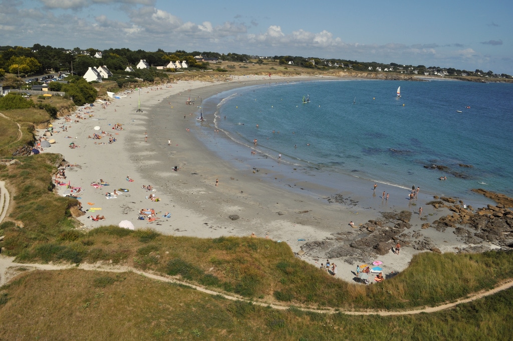 Plage de Kersidan à Trégunc, vue panoramique sur le sable fin et la mer